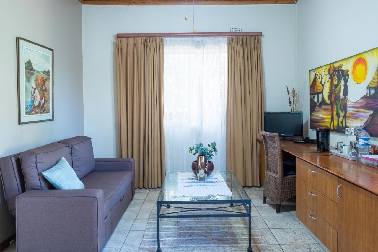 The Sanctuary Guest House Estate เคปทาวน์ ภายนอก รูปภาพ