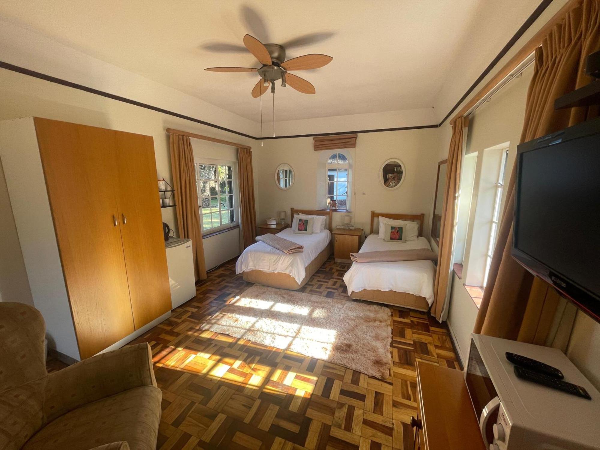 The Sanctuary Guest House Estate เคปทาวน์ ภายนอก รูปภาพ